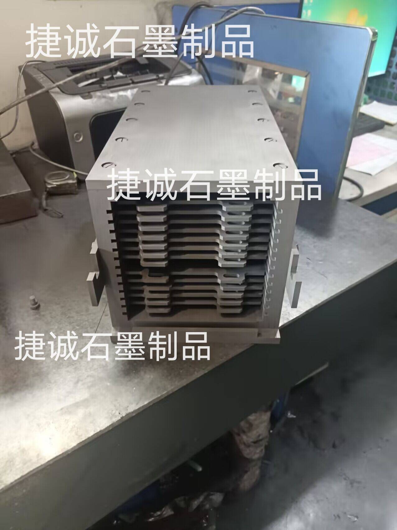 粉末冶金炉，粉末冶金炉石墨件，真空烧结炉，精密石墨件，粉末冶金炉石墨件加工，粉末冶金炉石墨配件，真空炉，粉末冶金炉生产厂家，粉末冶金炉石墨件加工厂